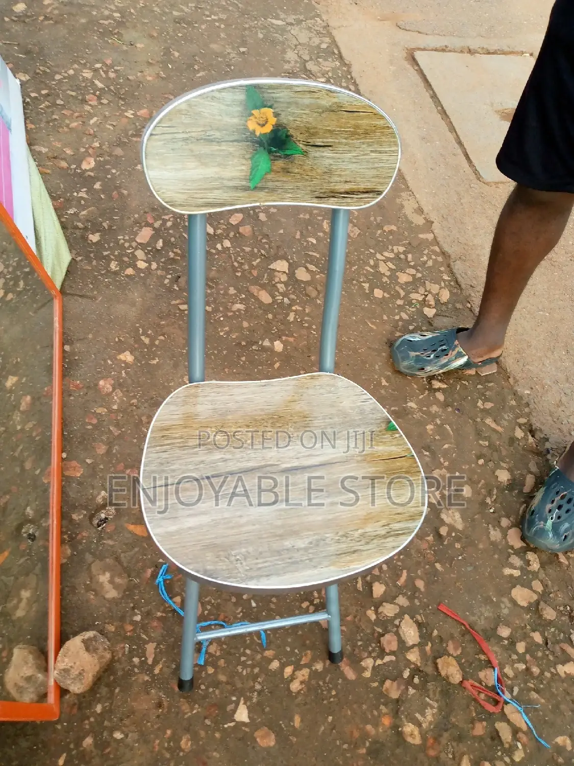 Foldable Reading Chairs