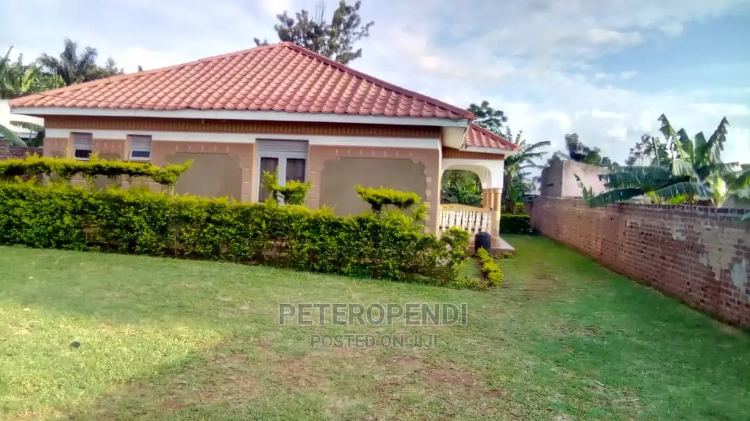 4bdrm Bungalow in Tororo for Sale