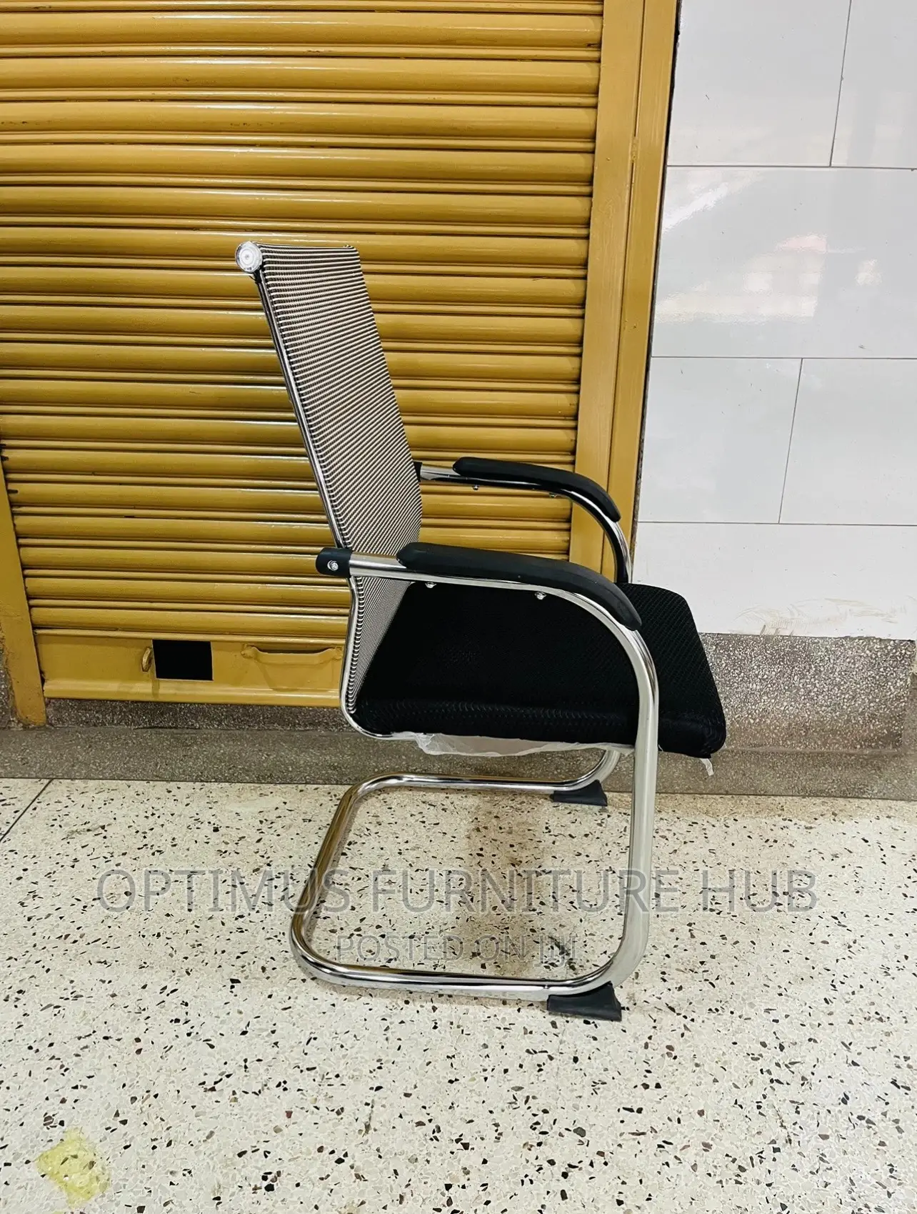 Visitor Chair (White Back)