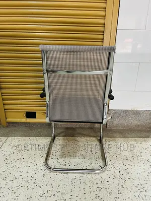 Visitor Chair (White Back)
