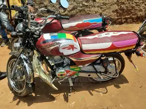 Bajaj RE 2019 Red