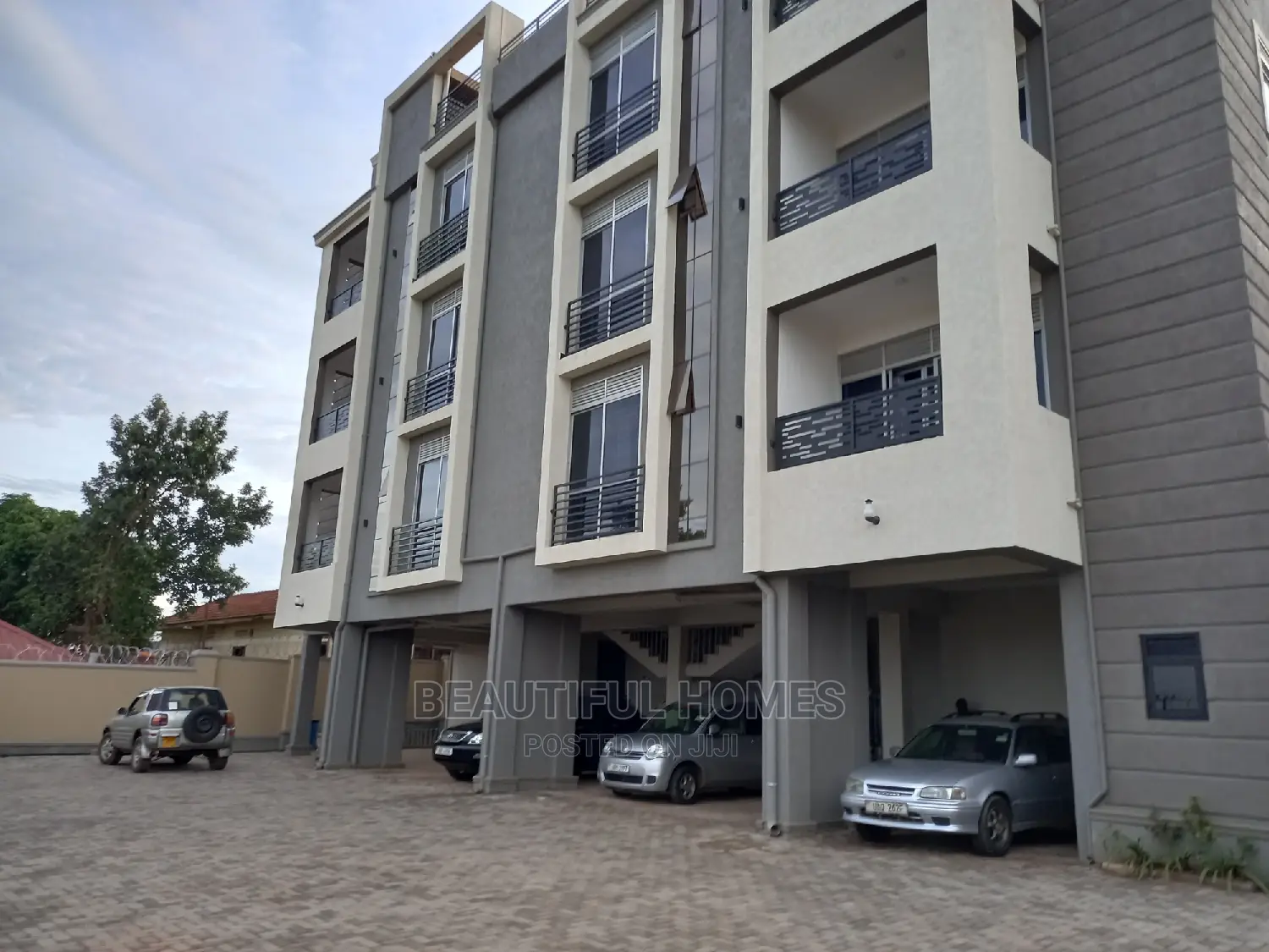 Furnished 2bdrm Apartment in Kisaasi, Central Division for Sale