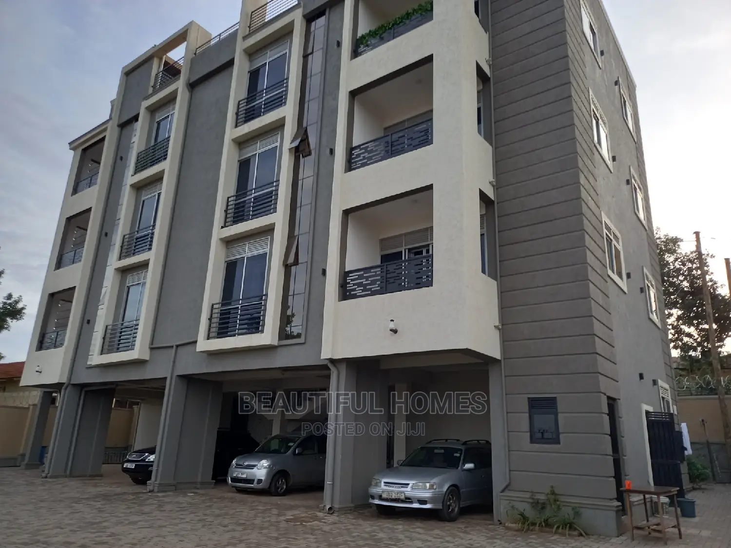 Furnished 2bdrm Apartment in Kisaasi, Central Division for Sale