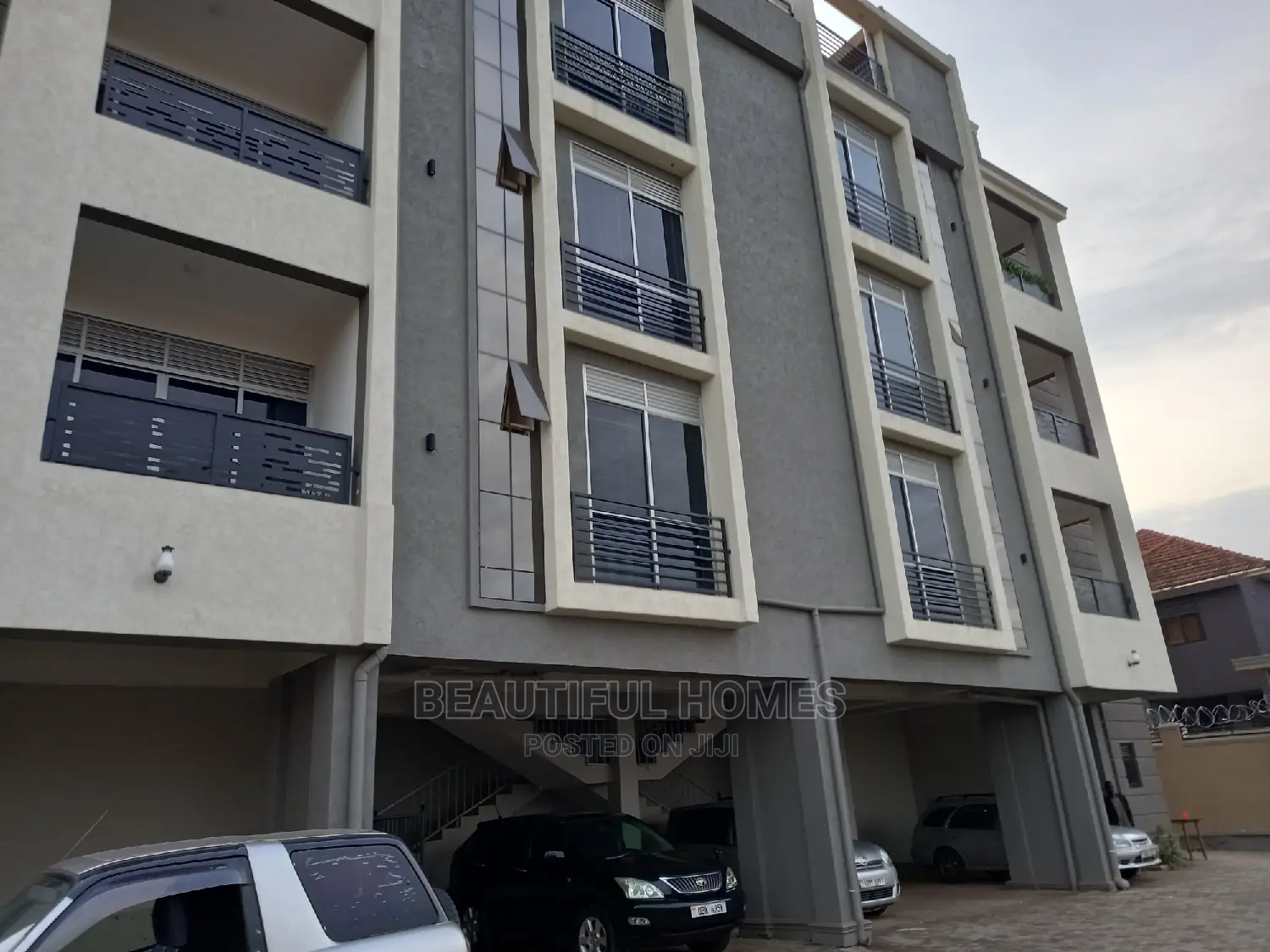 Furnished 2bdrm Block of Flats in Kisaasi Tarmack, Central Division