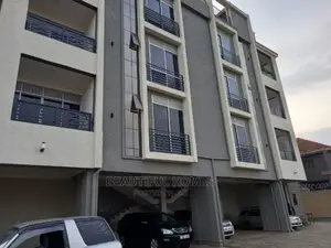 Furnished 2bdrm Block of Flats in Kisaasi Tarmack, Central Division