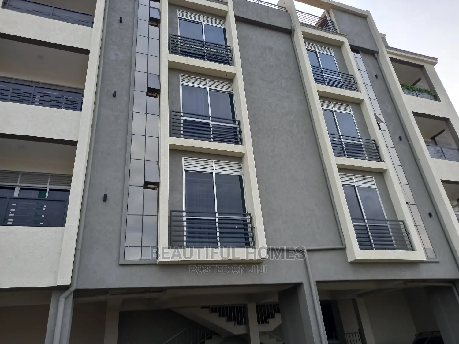 Furnished 2bdrm Apartment in Kisaasi, Central Division for Sale