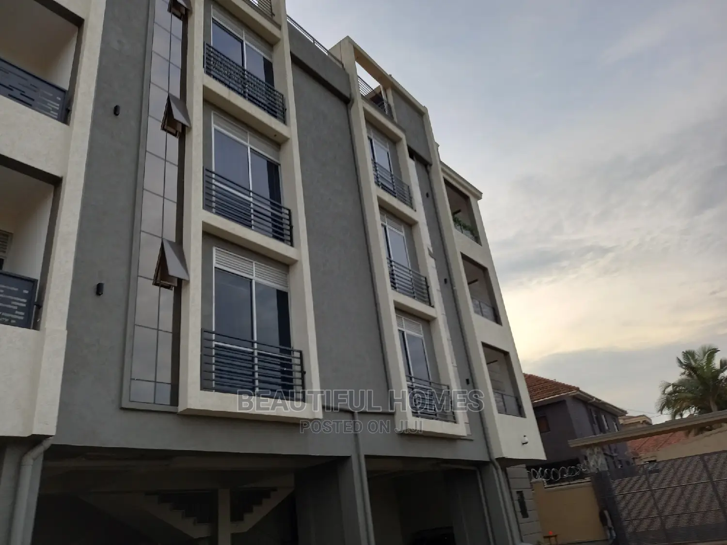 Furnished 2bdrm Apartment in Kisaasi, Central Division for Sale