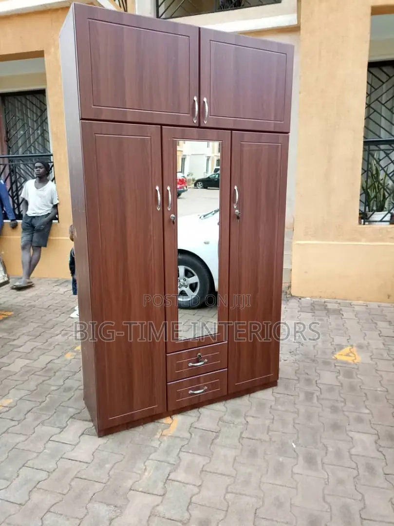 Triple Door Wardrobe 4*7feet