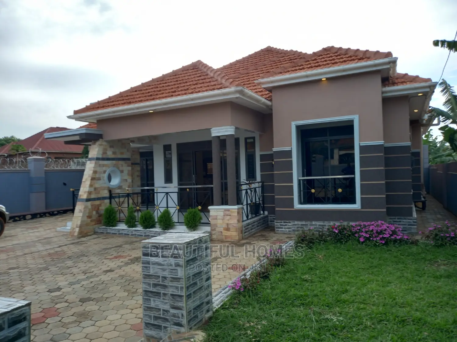 Furnished 4bdrm Bungalow in Kira, Central Division for Sale