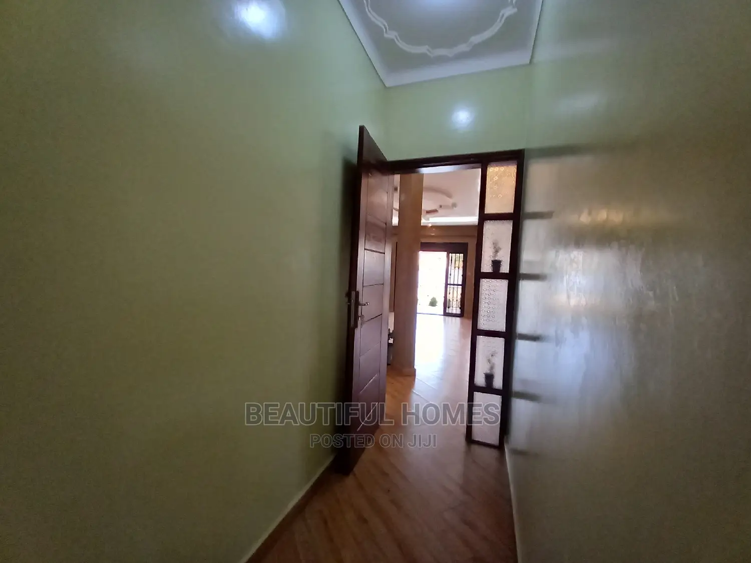 Furnished 4bdrm House in Kira for Sale