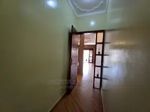 Furnished 4bdrm House in Kira for Sale