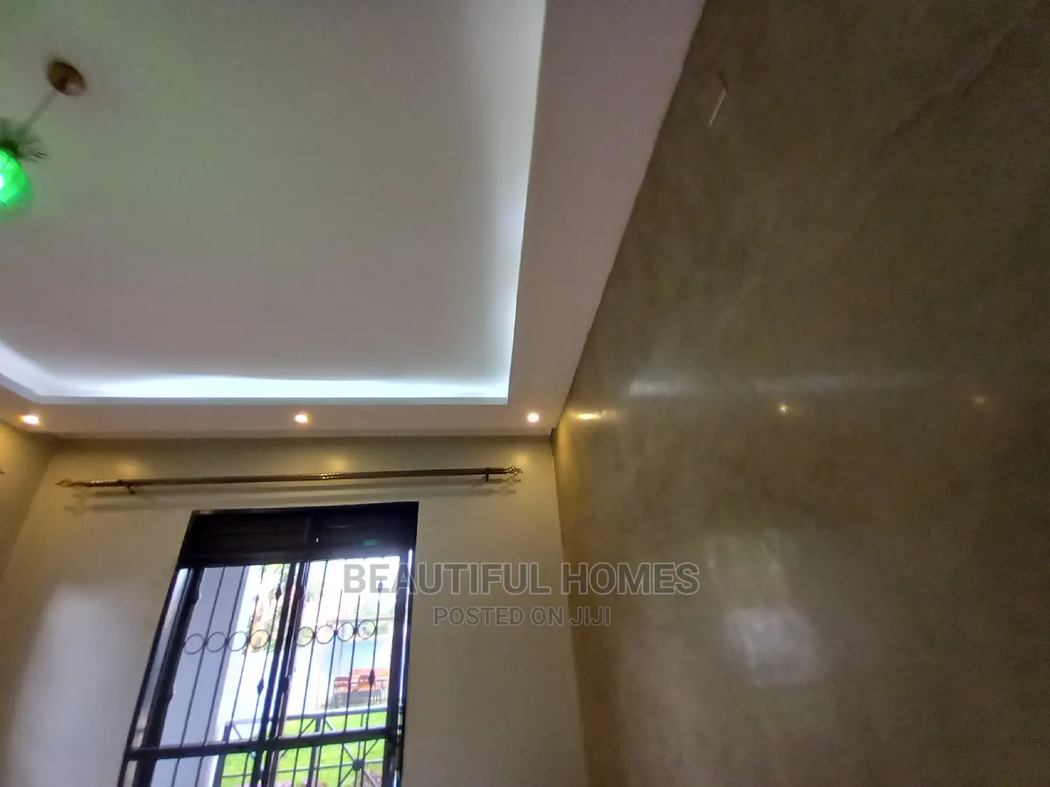Furnished 4bdrm Bungalow in Kira for Sale