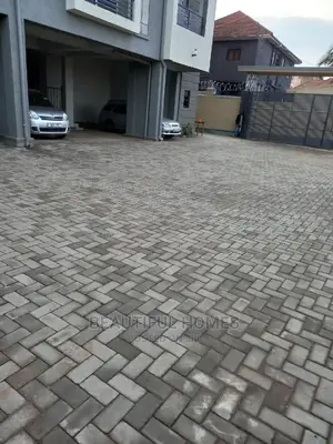 Furnished 2bdrm Apartment in Kisaasi, Central Division for Sale