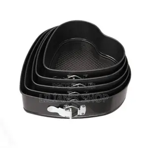 5pcs Non Sticky Heartshaped Cake Molds