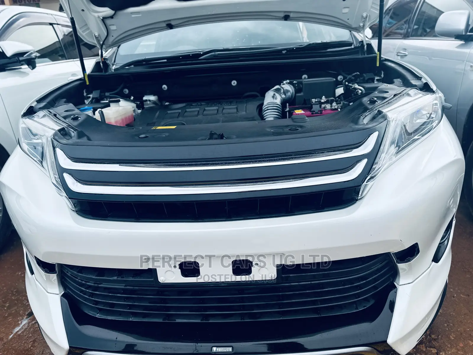 Toyota Harrier 2.0 2014 Off white