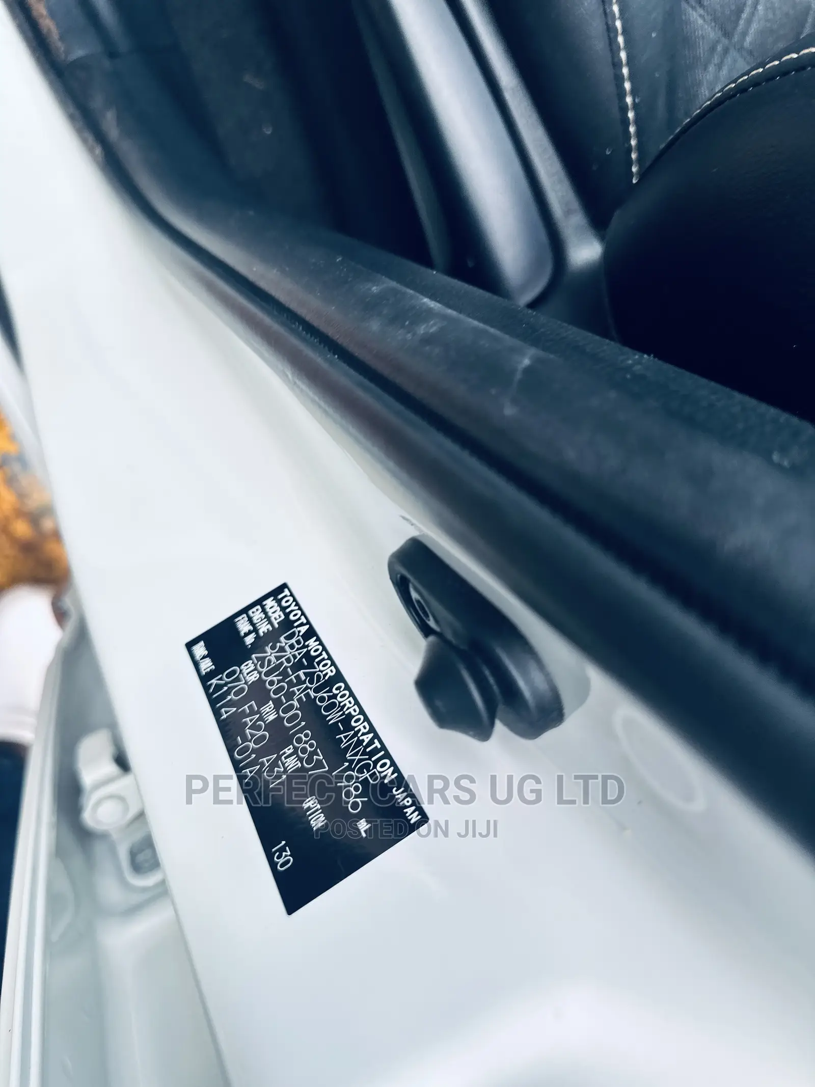 Toyota Harrier 2.0 2014 Off white