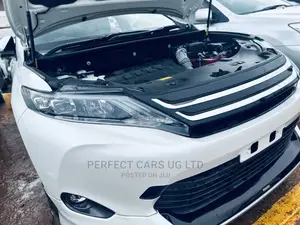Toyota Harrier 2.0 2014 Off white