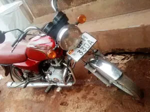 Bajaj Boxer 2017 Orange