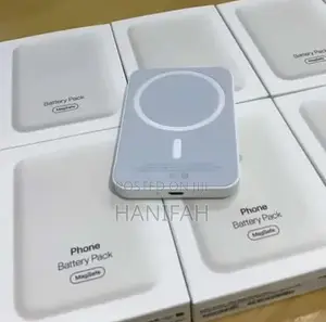 Photo - Wireless/ Magnetic Power Bank