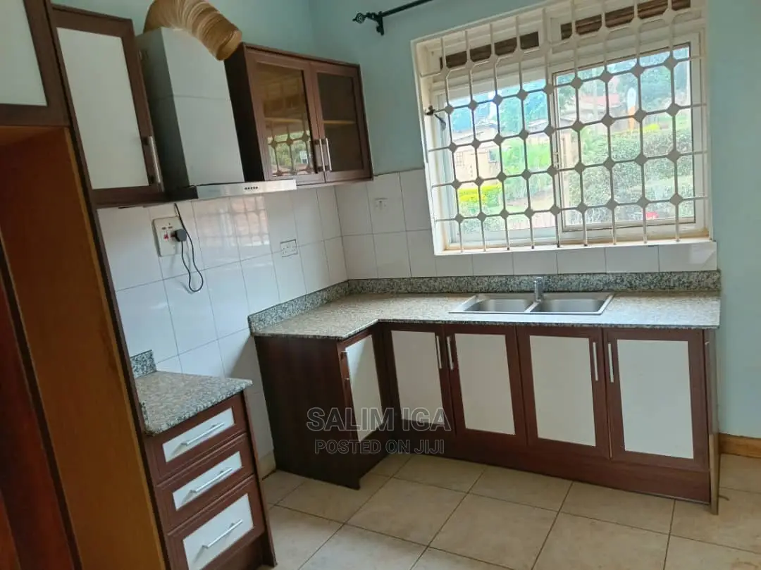 6bdrm Duplex in Kololo Property, Central Division for Rent