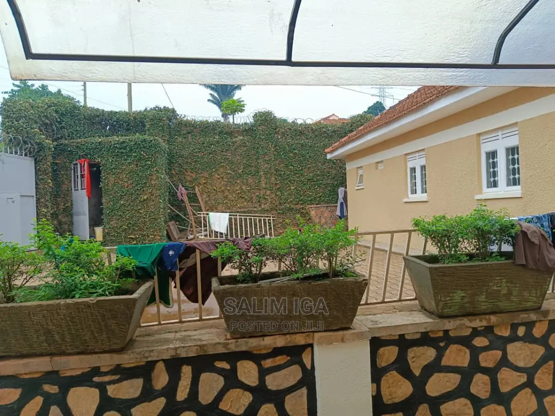 6bdrm Duplex in Kololo Property, Central Division for Rent
