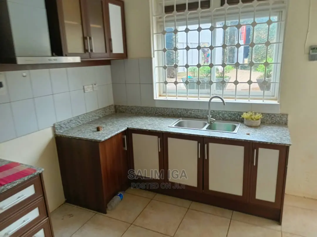 6bdrm Duplex in Kololo Property, Central Division for Rent