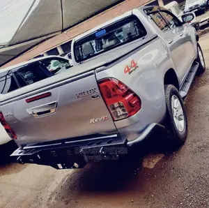 Toyota Hilux 2017 Silver