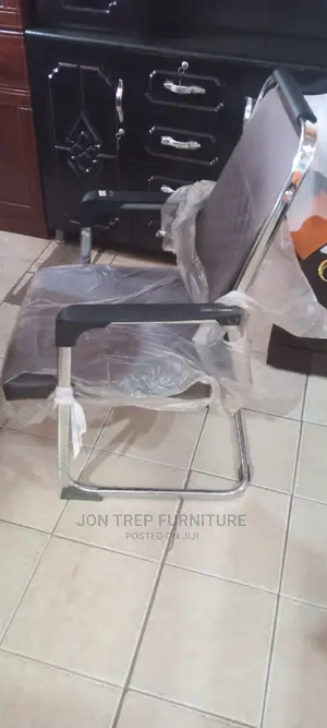 Vister Chair