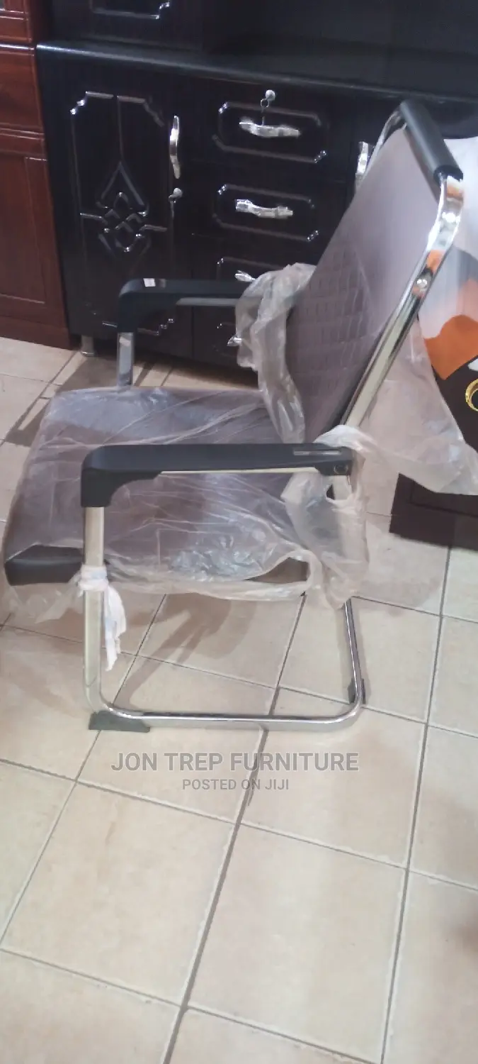 Vister Chair
