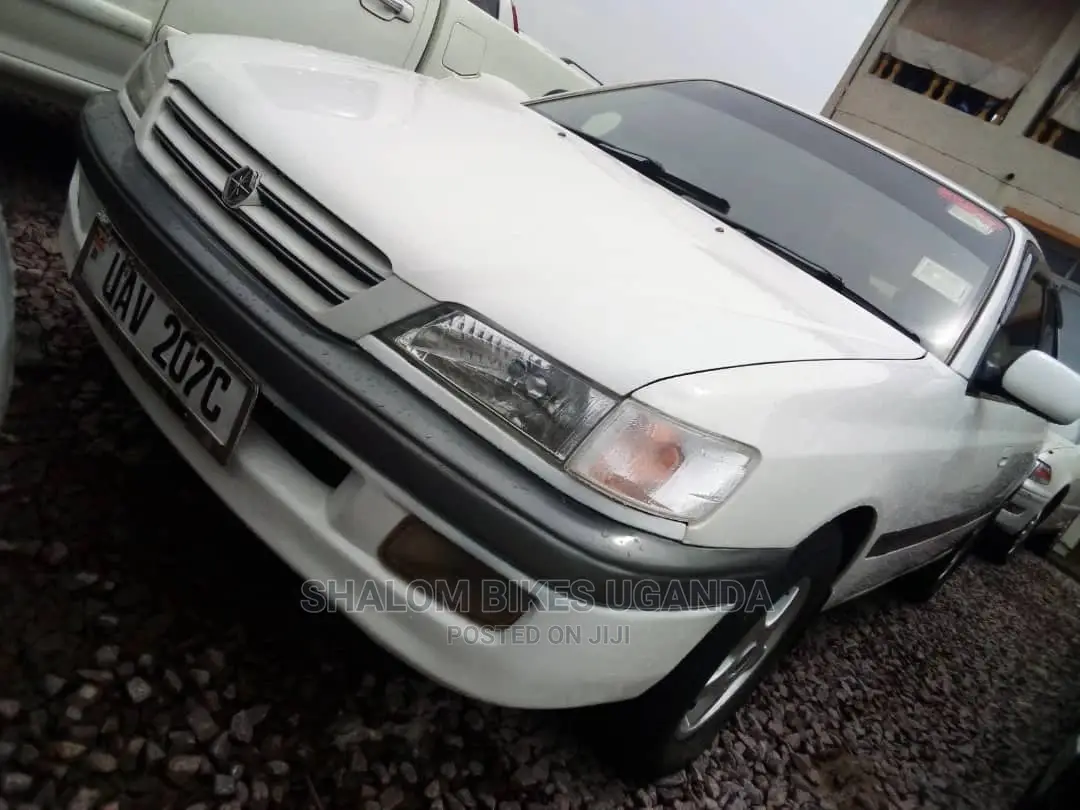 Toyota Premio 2001 White