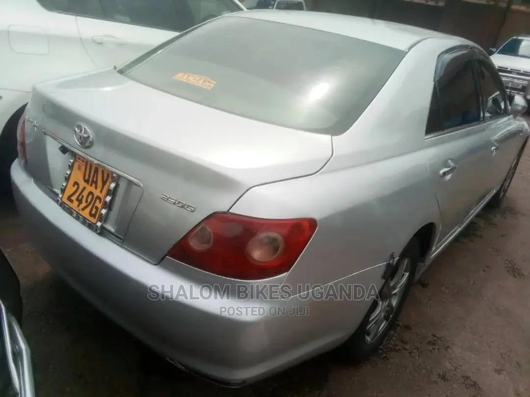 Toyota Mark X 2005 Gray