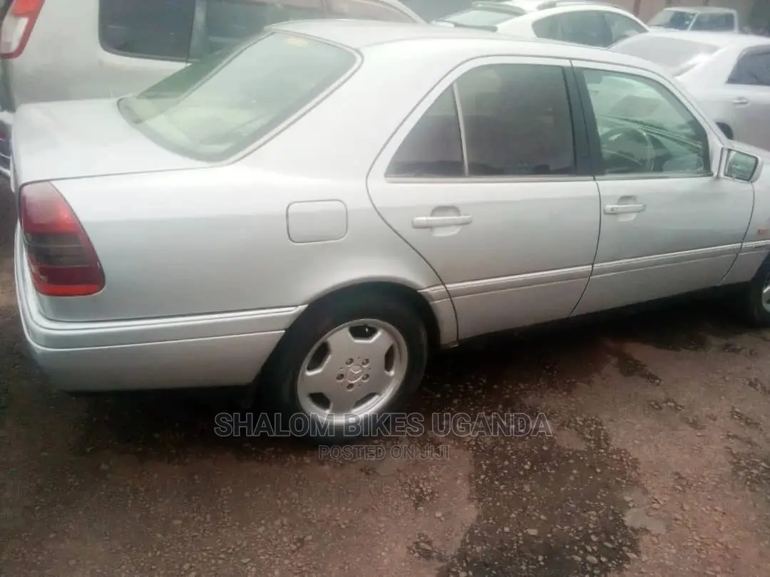 Mercedes-Benz C200 1999 Gray