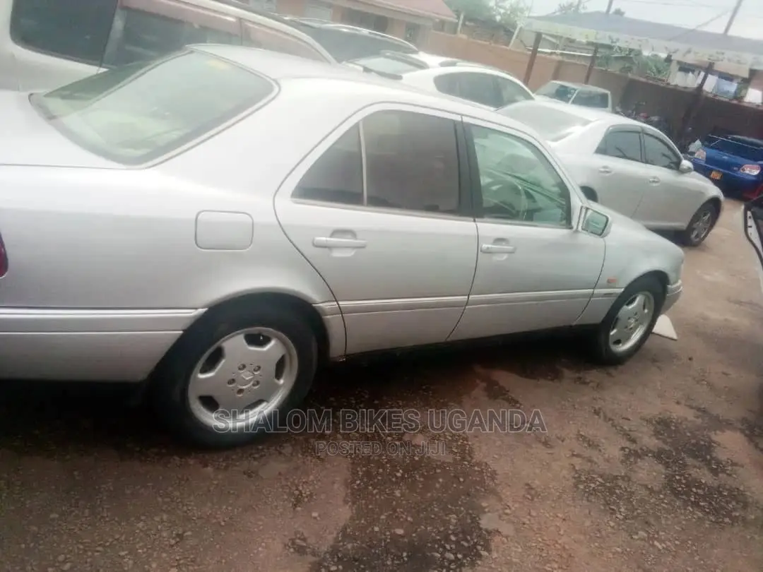 Mercedes-Benz C200 1999 Gray
