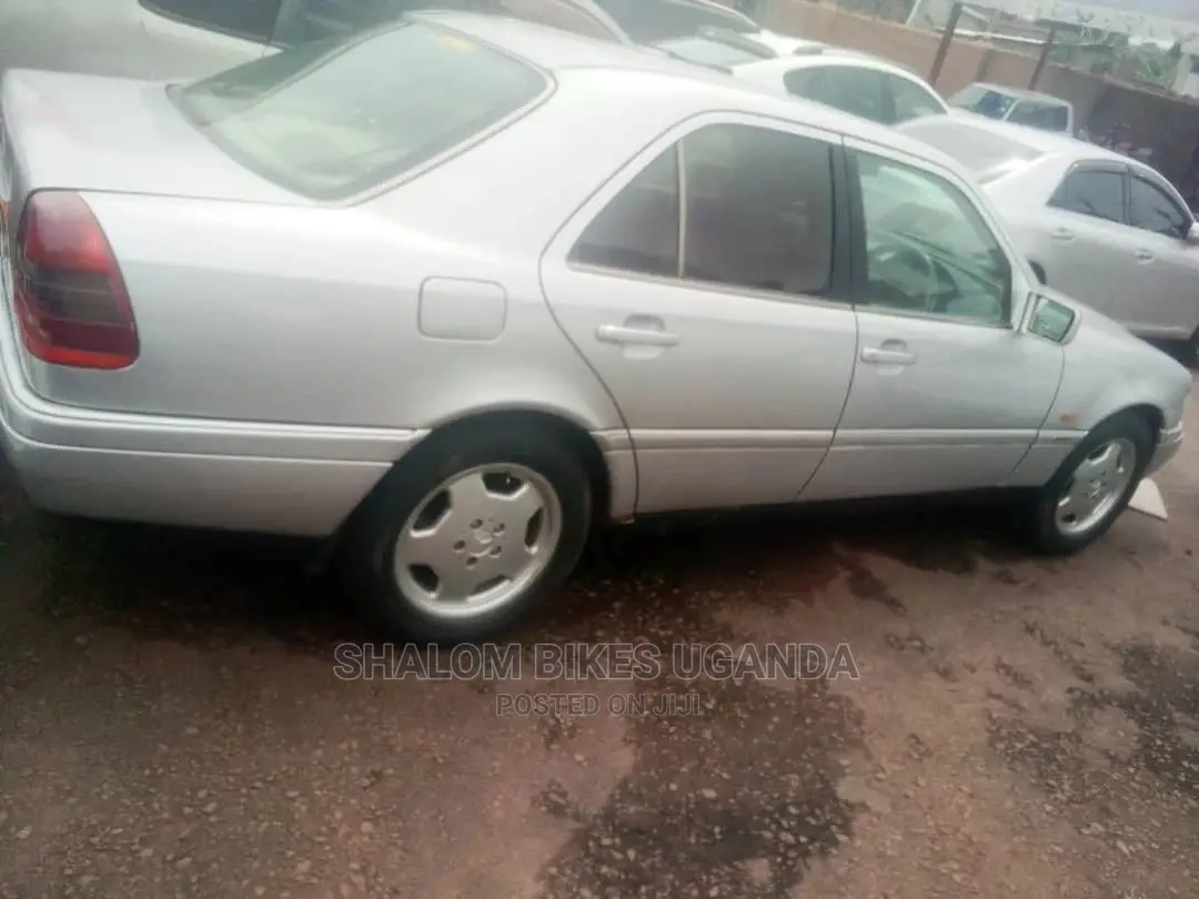 Mercedes-Benz C200 1999 Gray