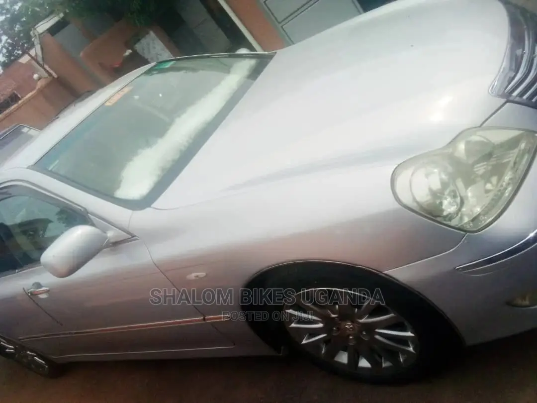 Toyota Crown Majesta 2008 Gray