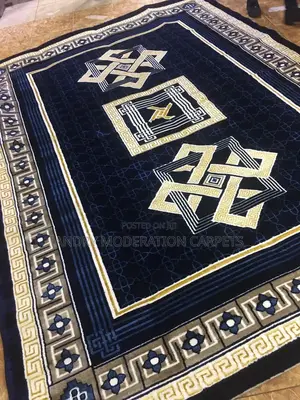 Center Rugs
