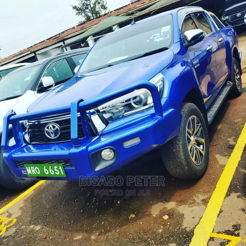 Toyota Hilux 2018 Blue