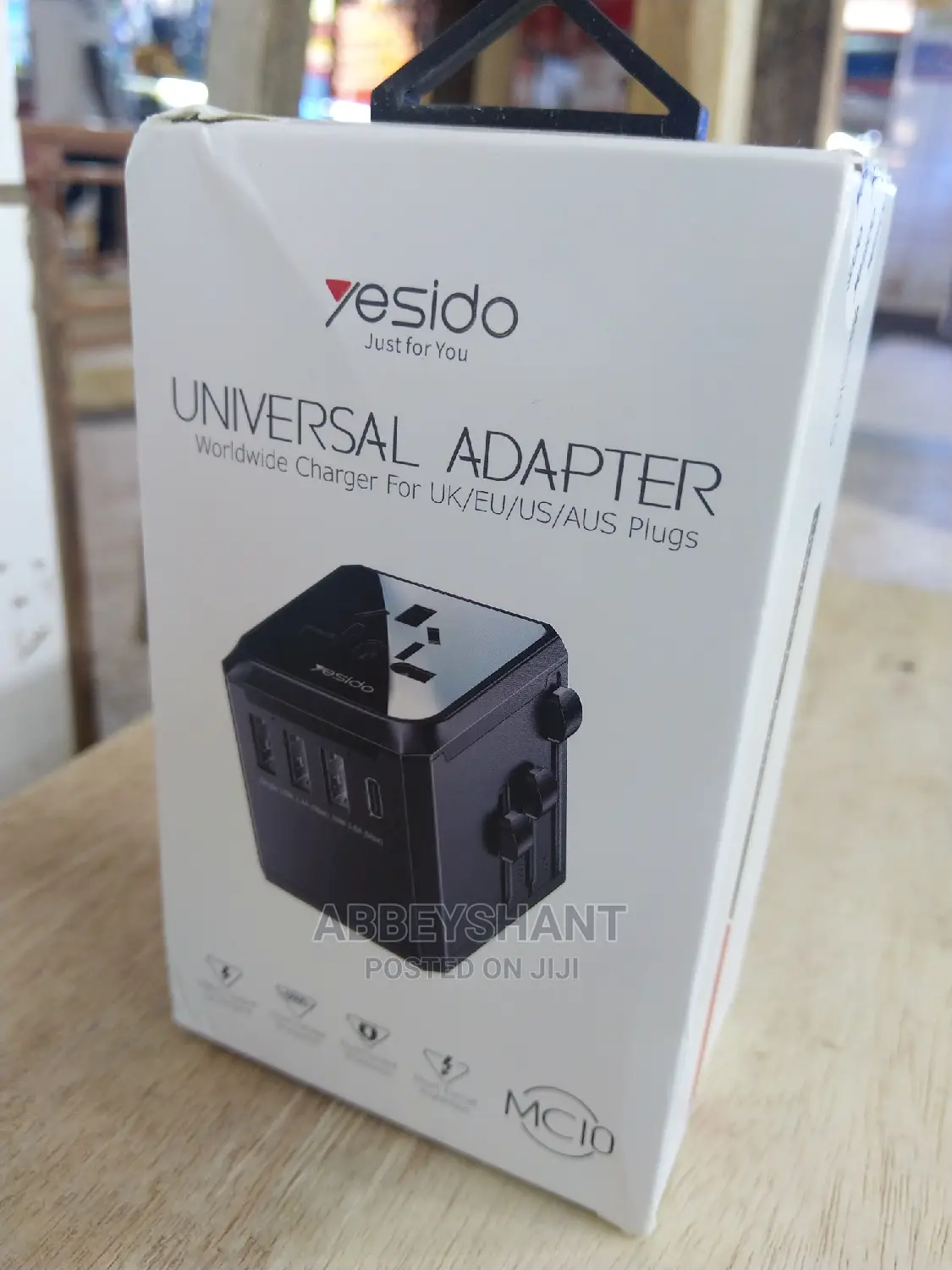 Universal Adapter/Travel Adapter