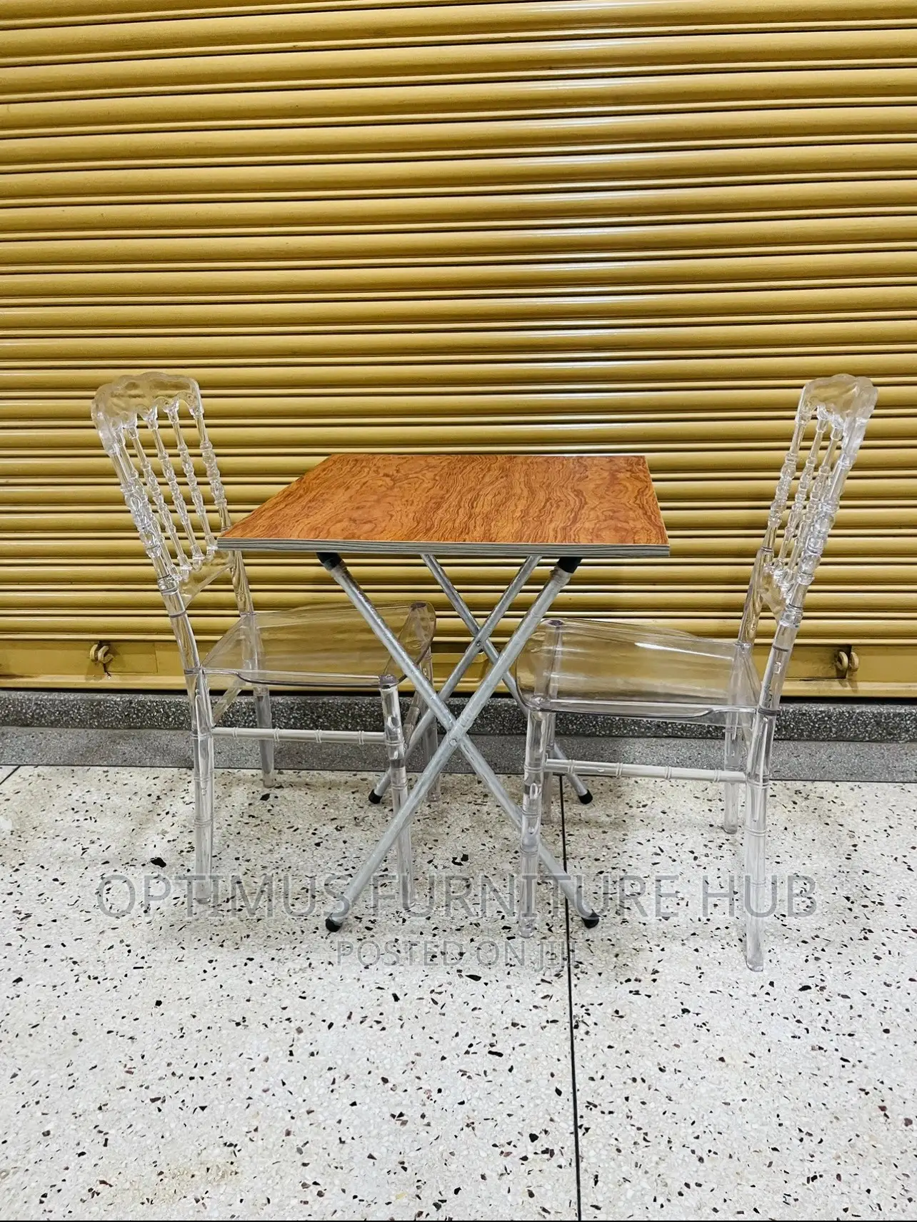 2 Transparent Chairs and Table