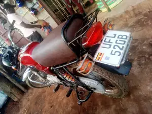 Bajaj Boxer 100 2018 Red