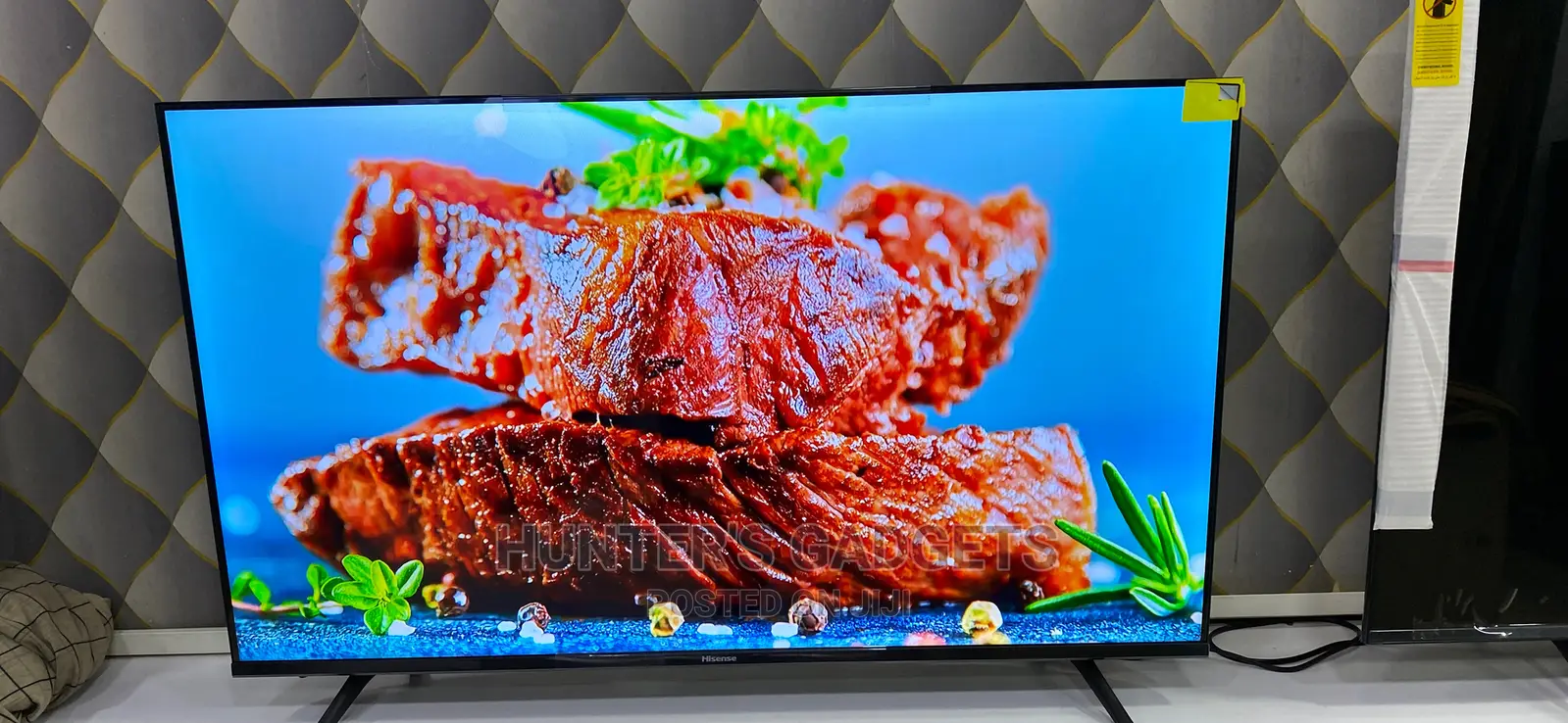 Hisense 43 Inch Smart Frameless A4 Series Digital Satellite