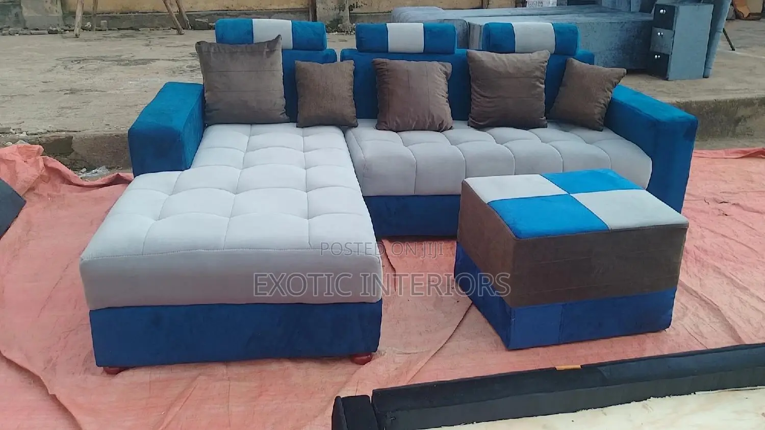 Min L Sofa Call