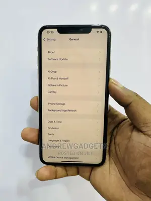 Apple iPhone 11 Pro Max 64 GB Gold