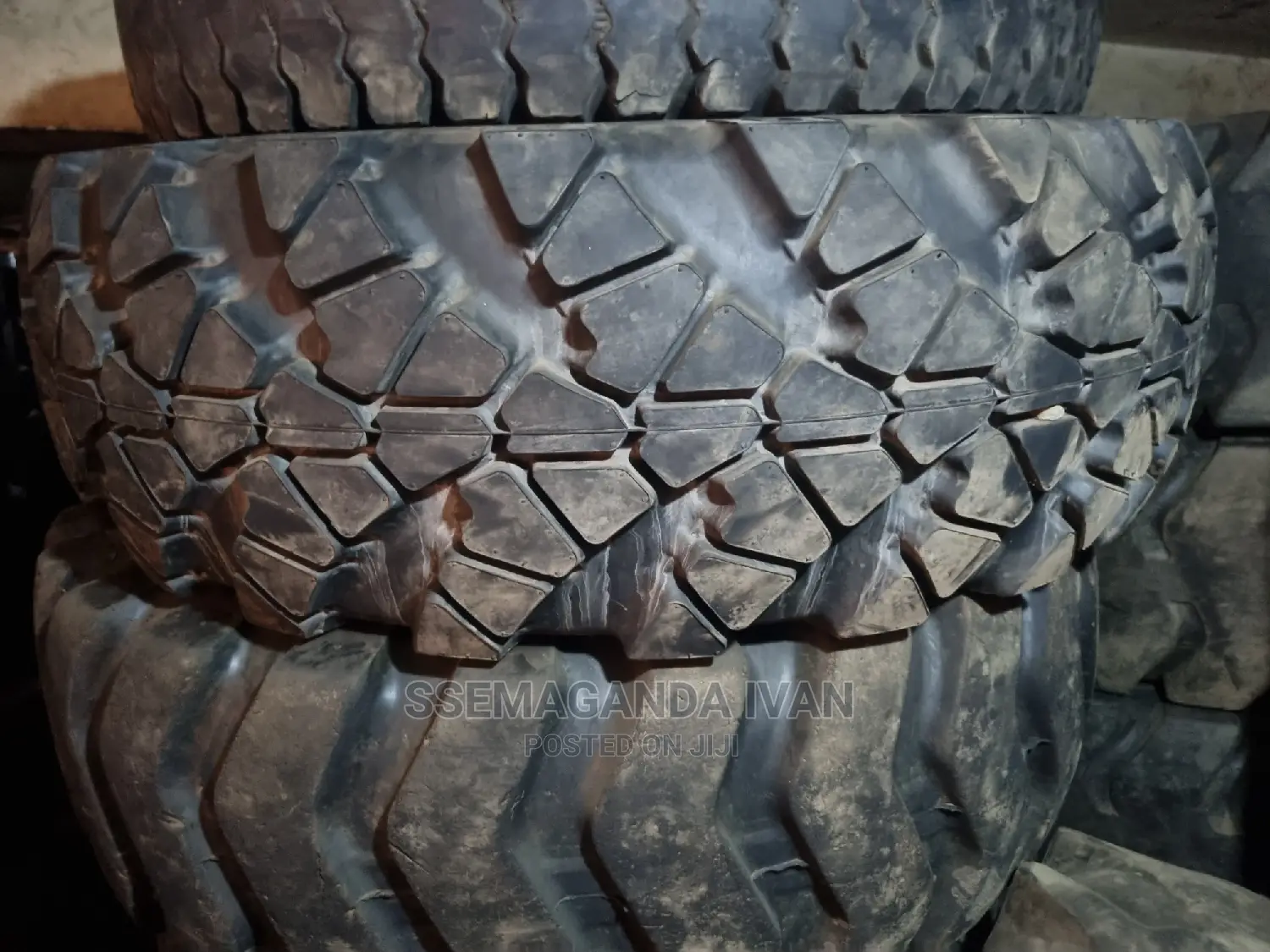 425/85r21 Tyres