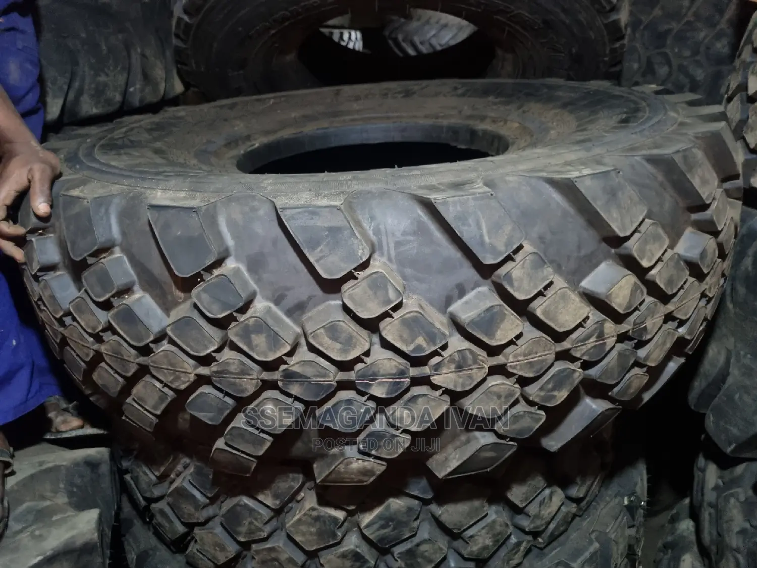 425/85r21 Tyres