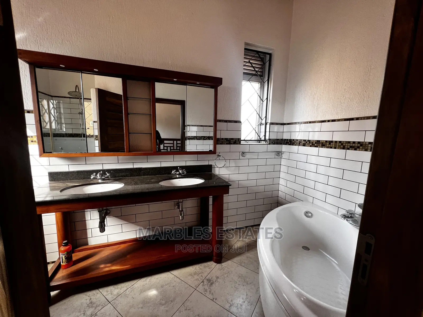 Furnished 2bdrm Penthouse in Bugolobi, Central Division for Rent
