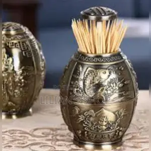 Portable Retractable Toothpick Holder