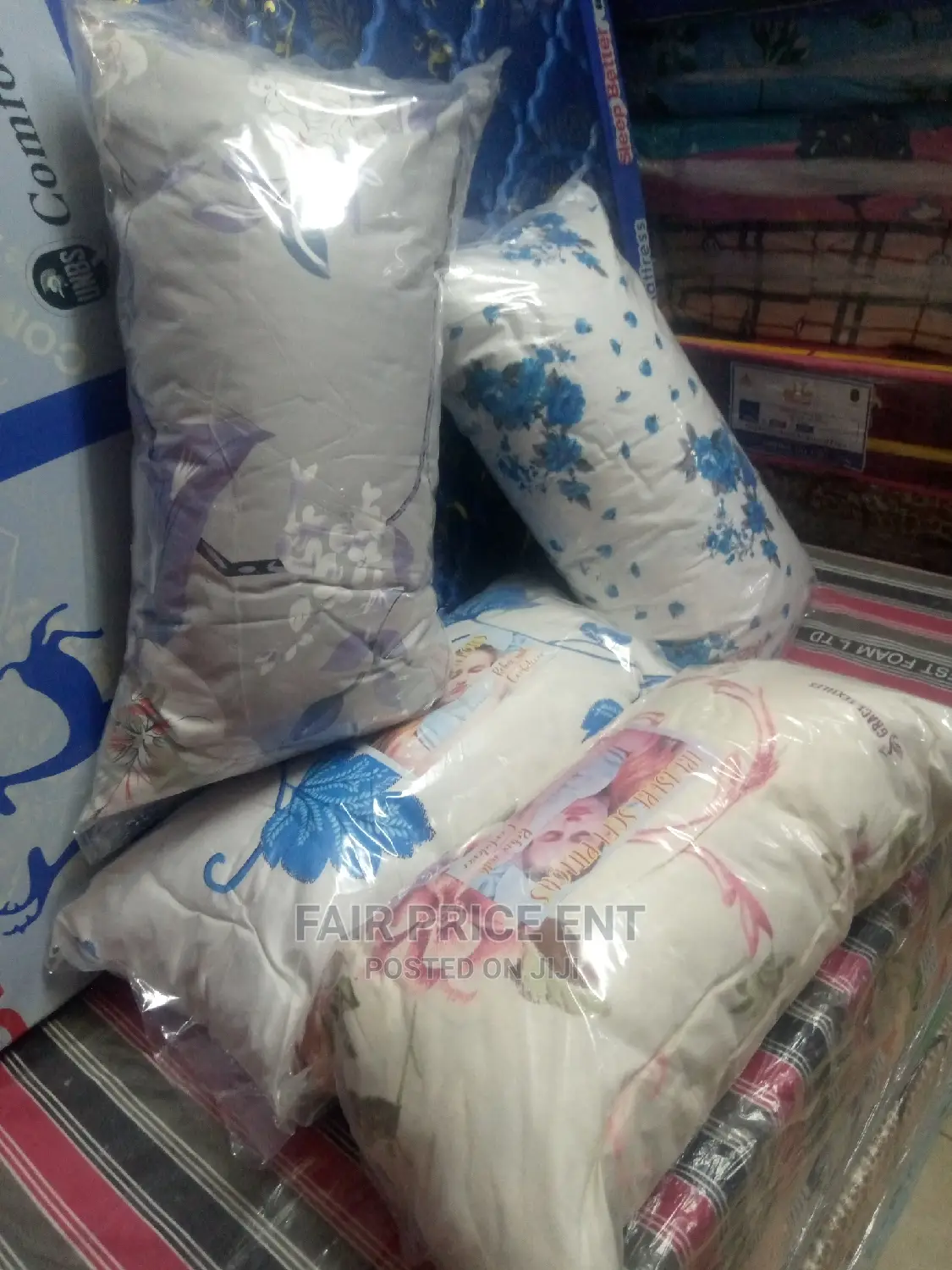 Fibre Pillows Medium ( White)
