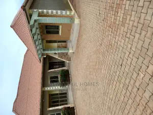 Furnished 1bdrm Apartment in Kira Town for Sale