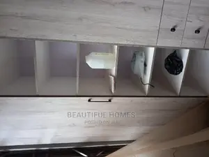 Furnished 1bdrm Apartment in Kira Town for Sale